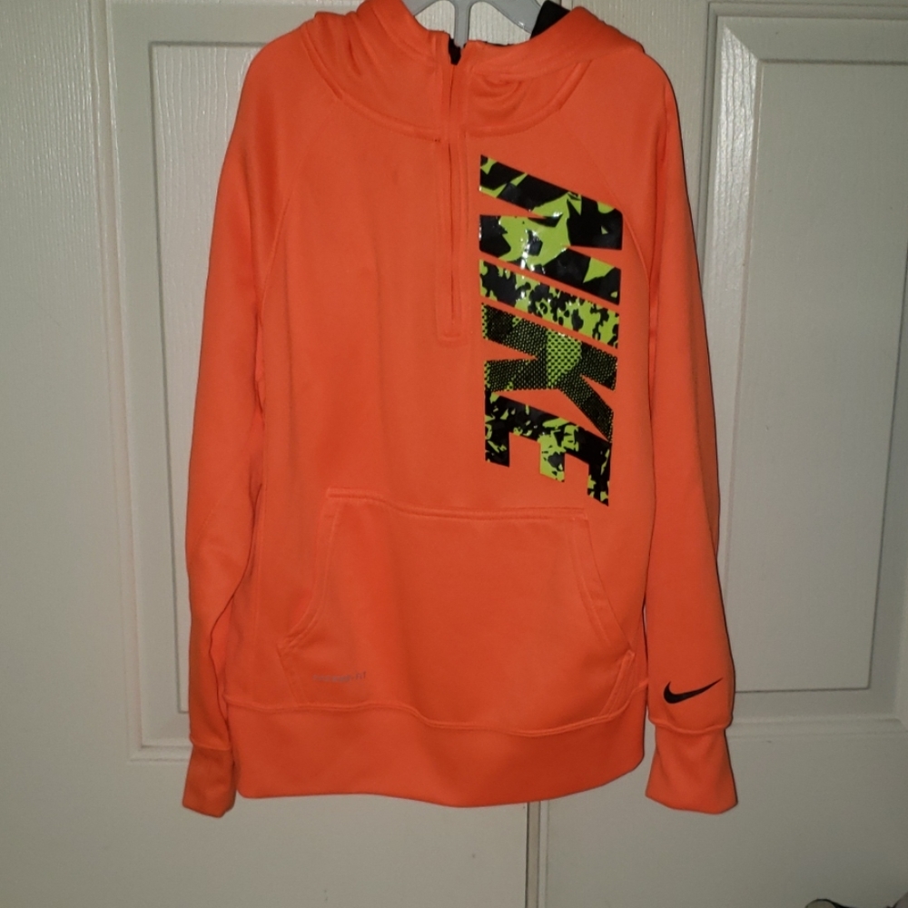 Nike Boys Therma-Fit hoodie